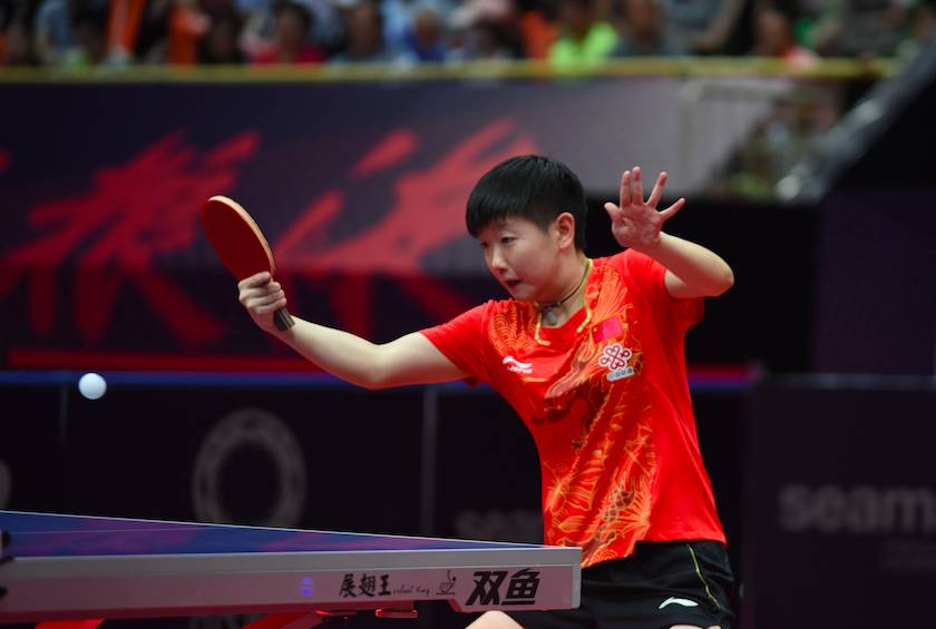 B费凭借他 B费凭借他