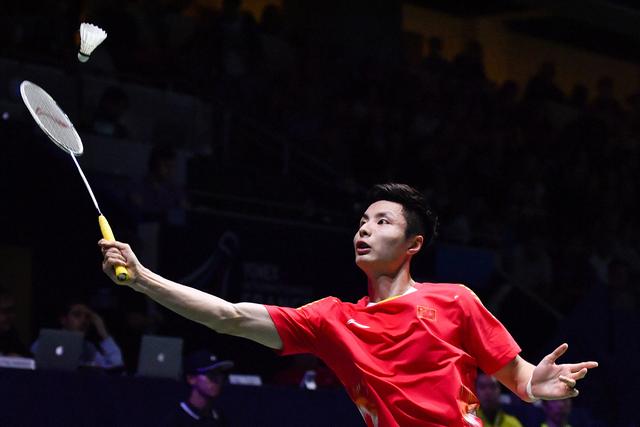 在赛场上继 在赛场上继