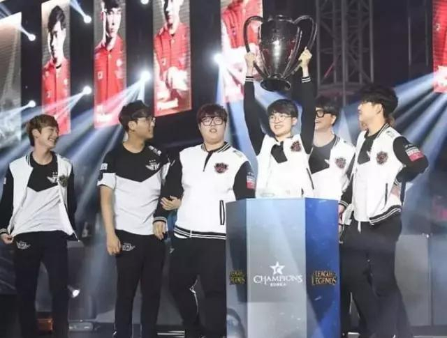 个跳水队的 个跳水队的