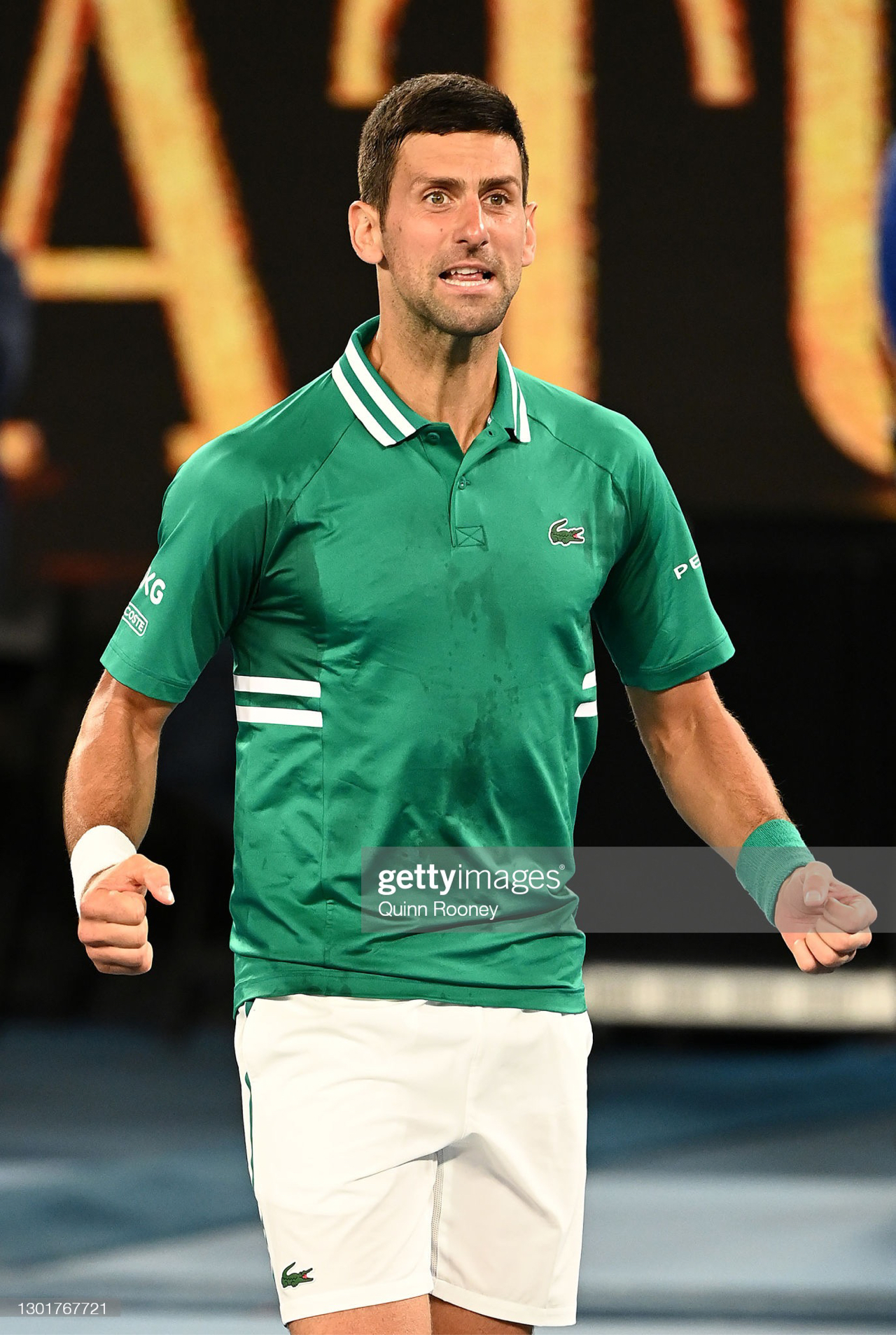 随着全球足 随着全球足