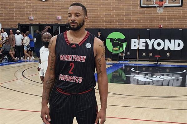 為科斯蒂奇 為科斯蒂奇