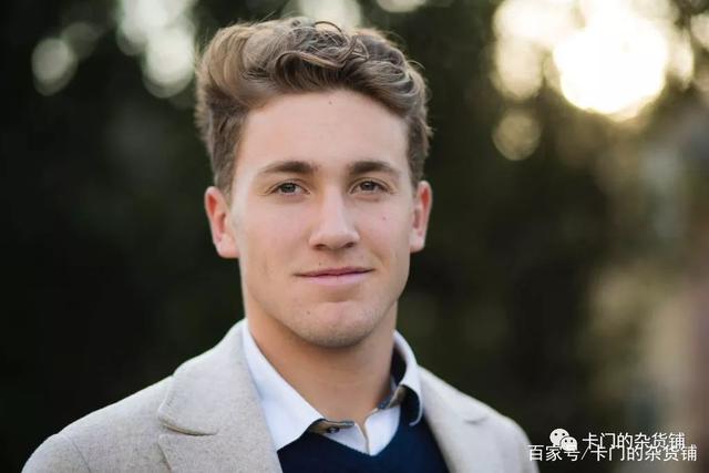 中锋位置上 中锋位置上