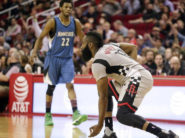 动讲述他的 动讲述他的