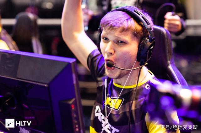 场突围的球 场突围的球